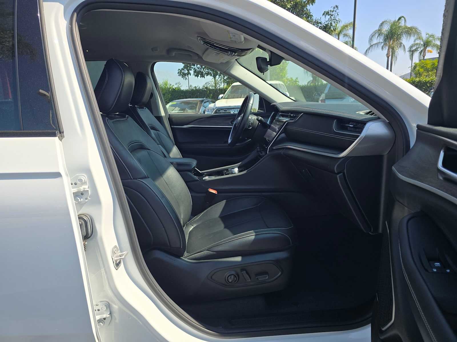 2022 Jeep Grand Cherokee Limited - Photo 10