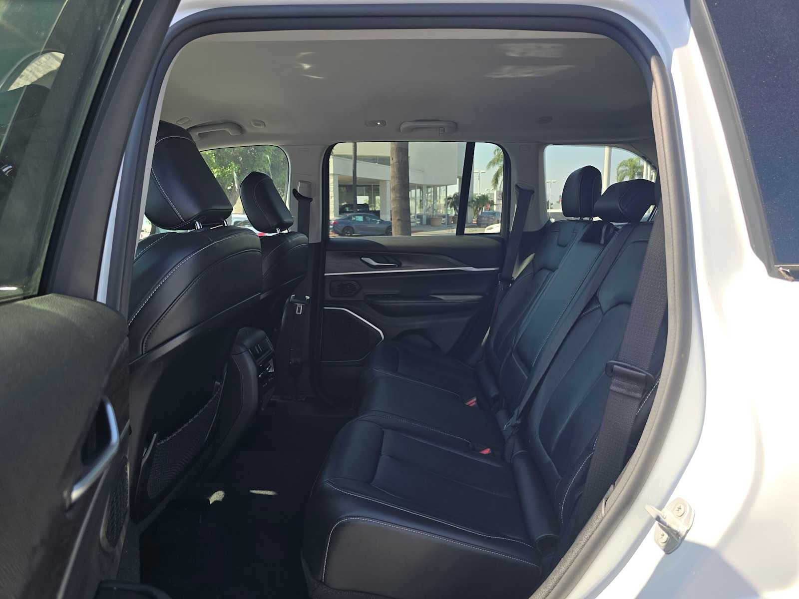 2022 Jeep Grand Cherokee Limited - Photo 17