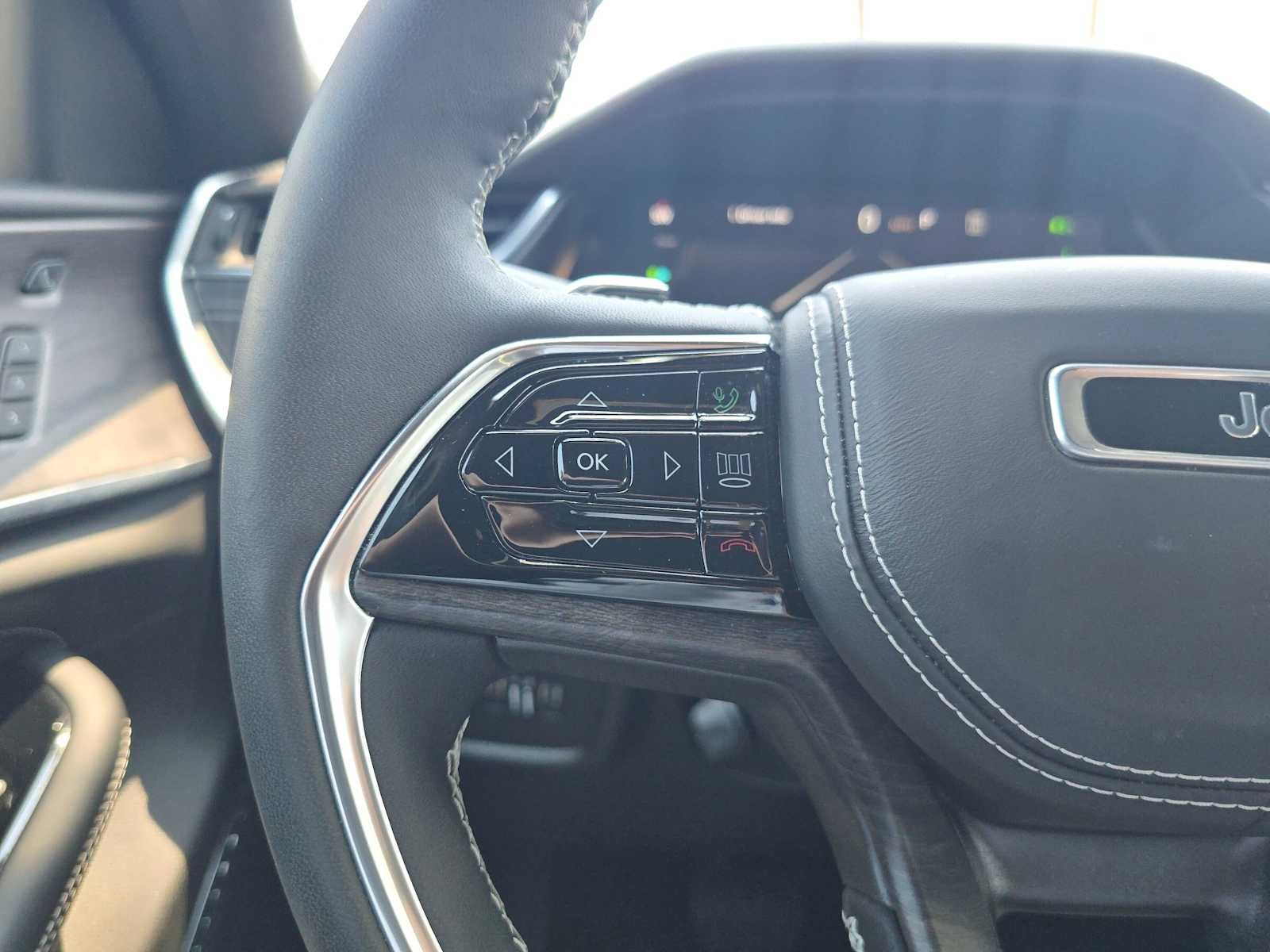 2023 Jeep Grand Cherokee 4xe Overland