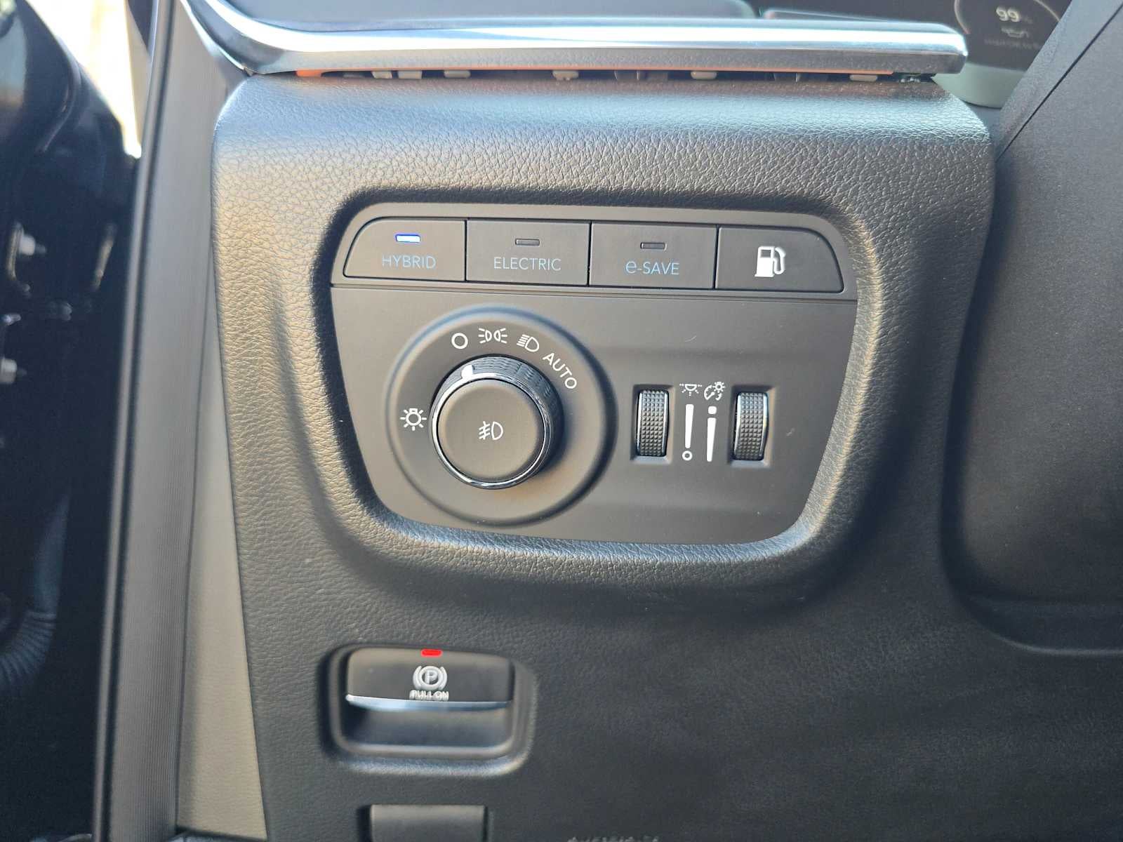 2022 Jeep Grand Cherokee 4xe Overland