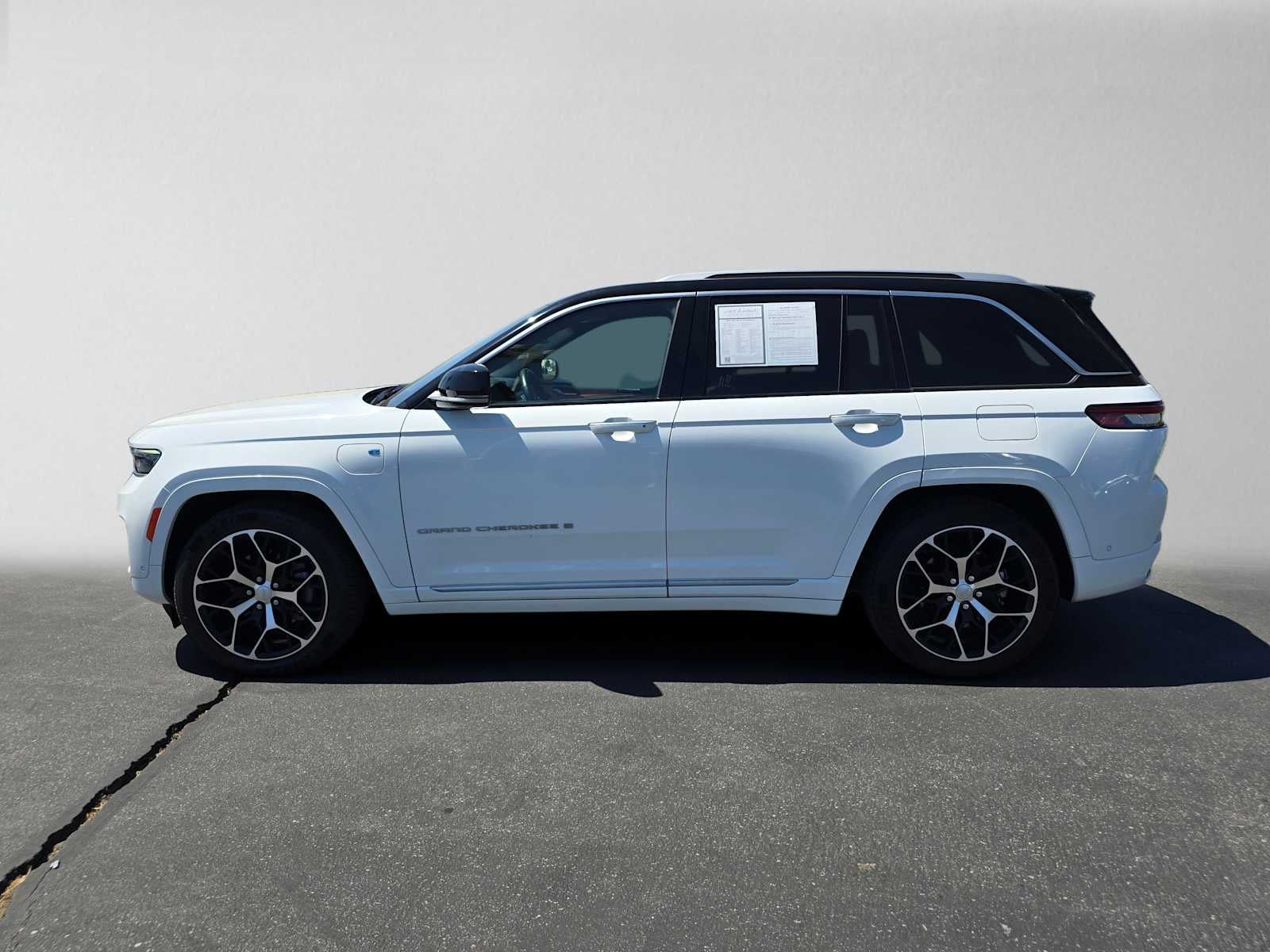 2022 Jeep Grand Cherokee 4xe Summit Reserve