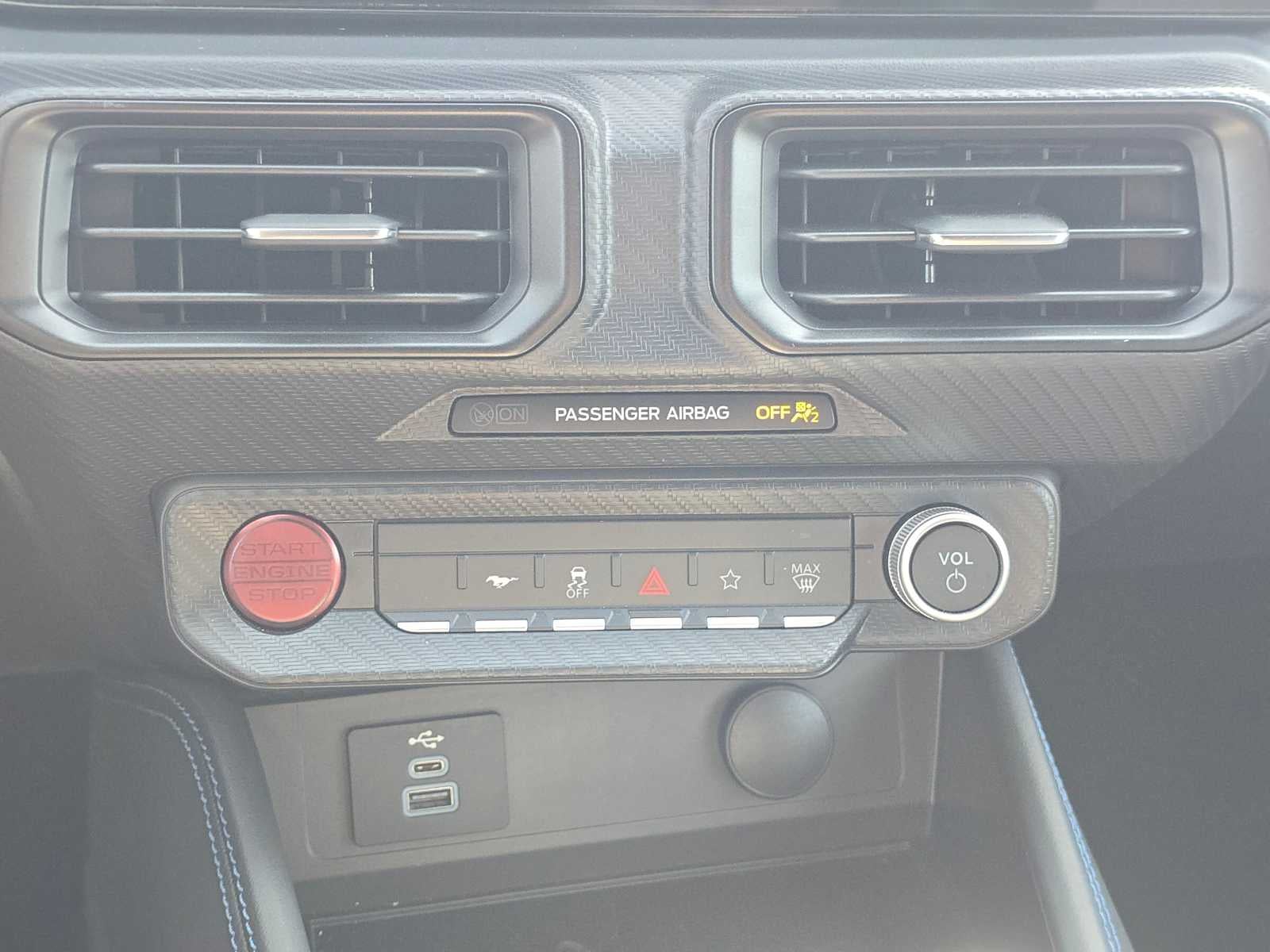 2025 Ford Mustang Dark Horse