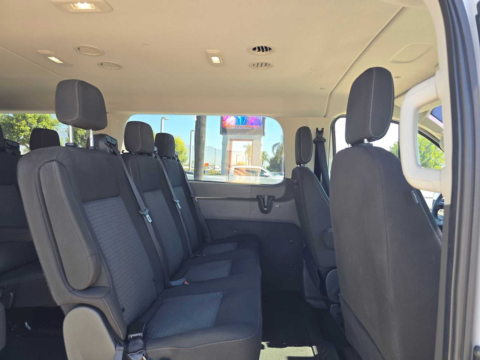 2023 Ford Transit Passenger Wagon XLT