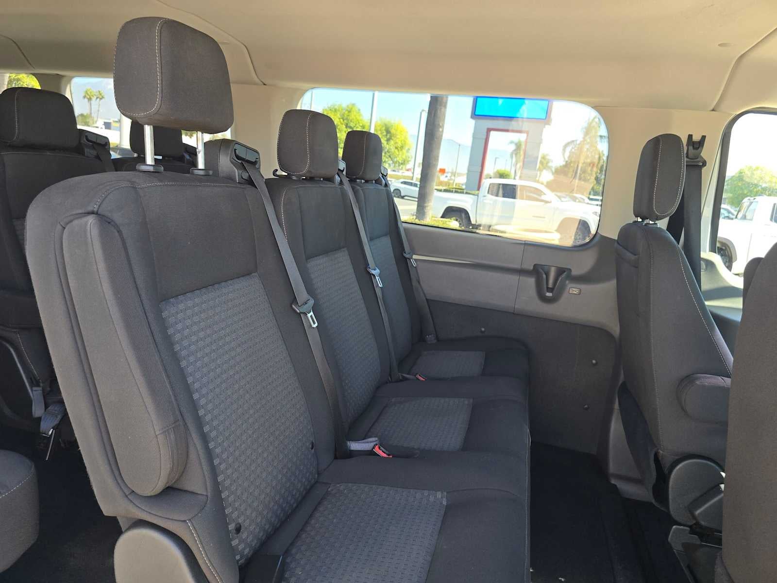 2023 Ford Transit Passenger Wagon XLT