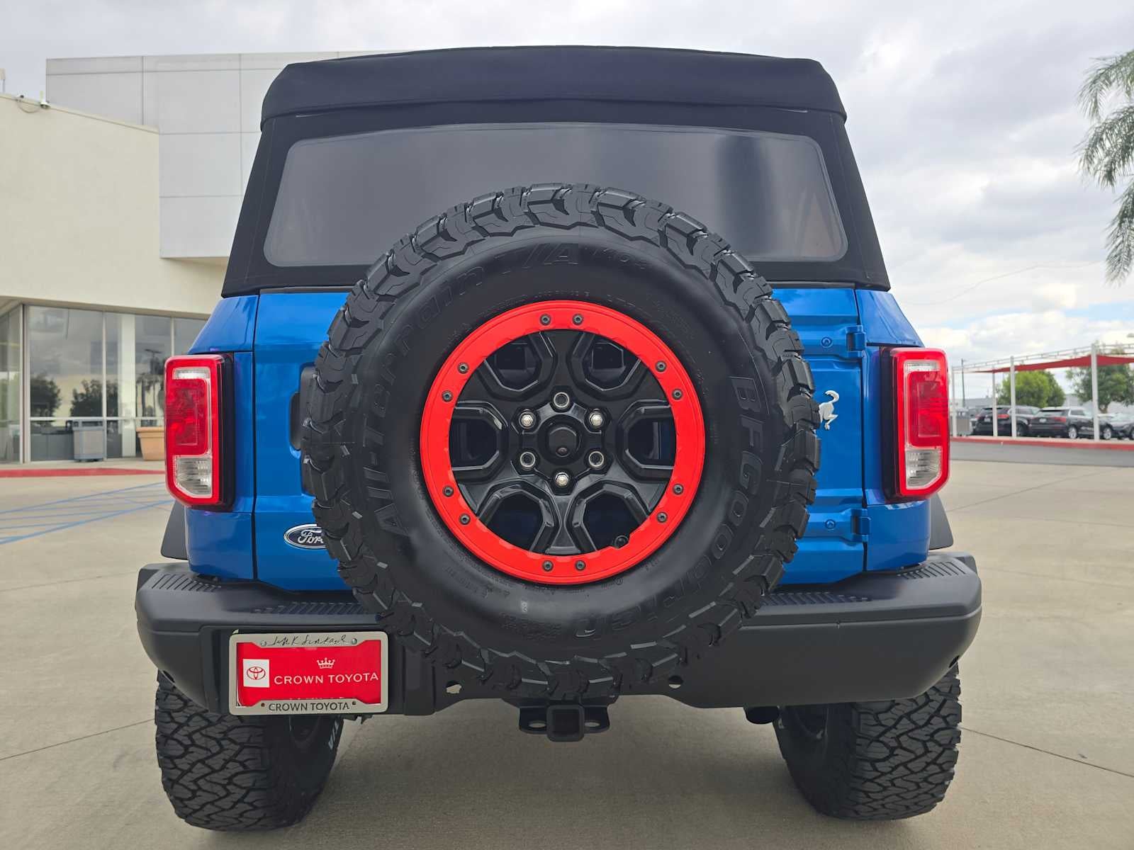 2023 Ford Bronco Base