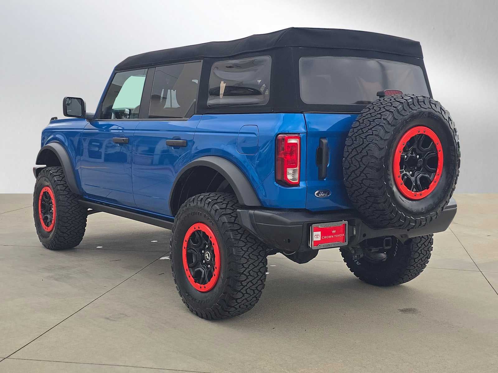 2023 Ford Bronco Base