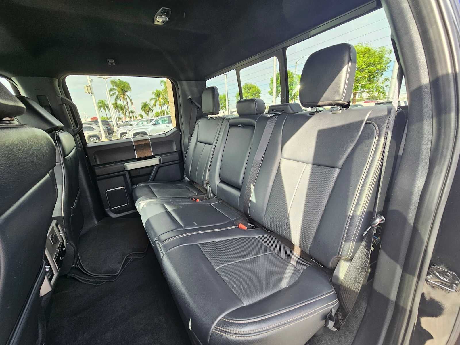 2022 Ford Super Duty F-250 Pickup LARIAT