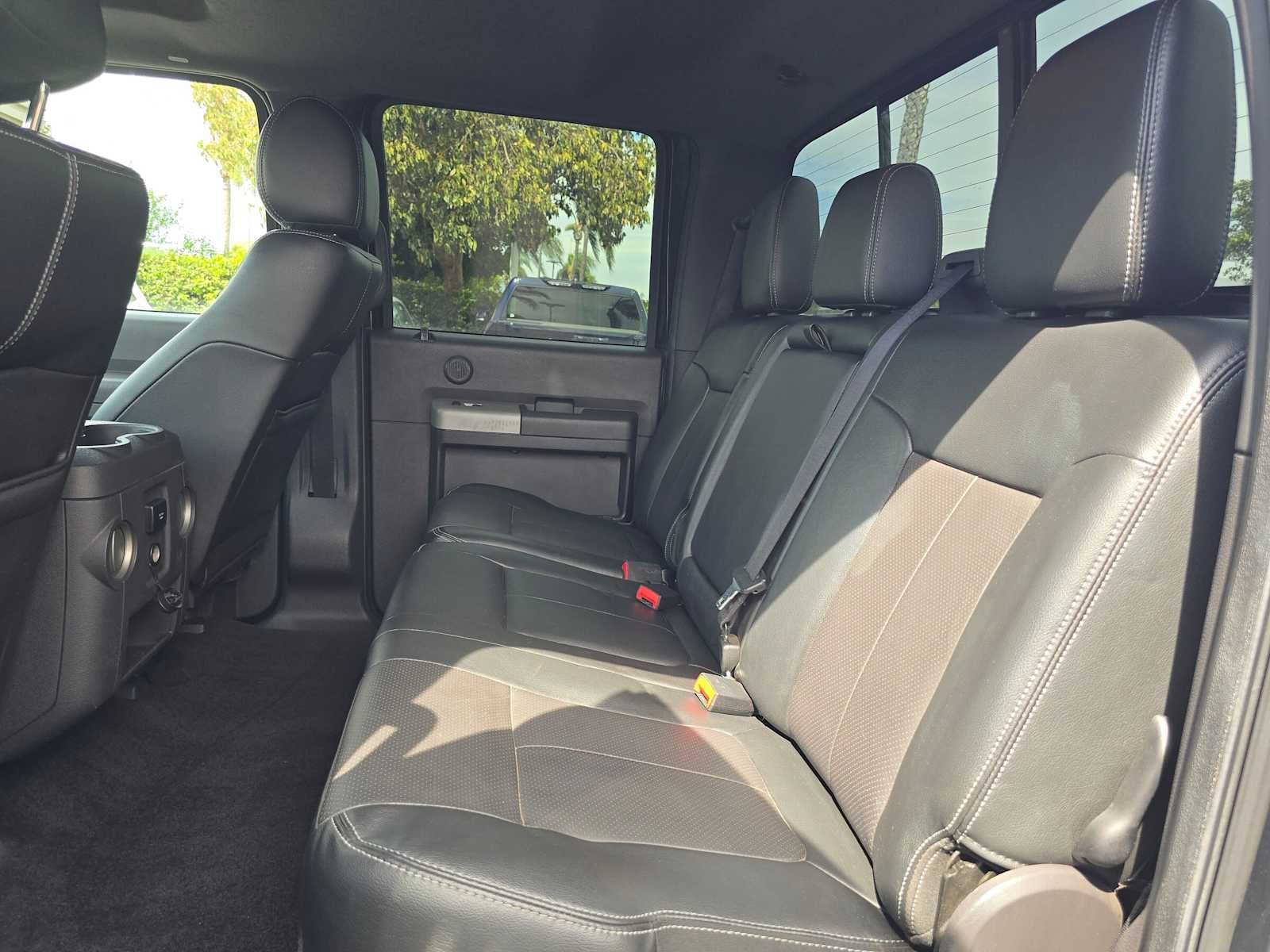 2015 Ford Super Duty F-350 SRW Lariat