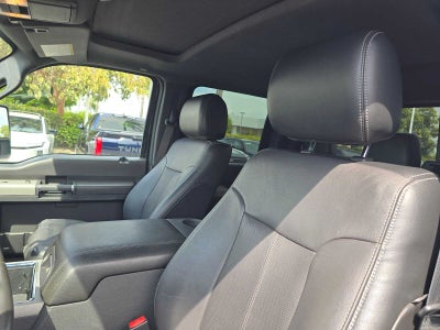 2015 Ford Super Duty F-350 SRW Lariat