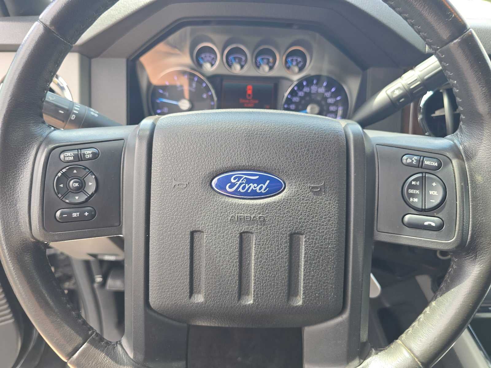 2015 Ford Super Duty F-350 SRW Lariat