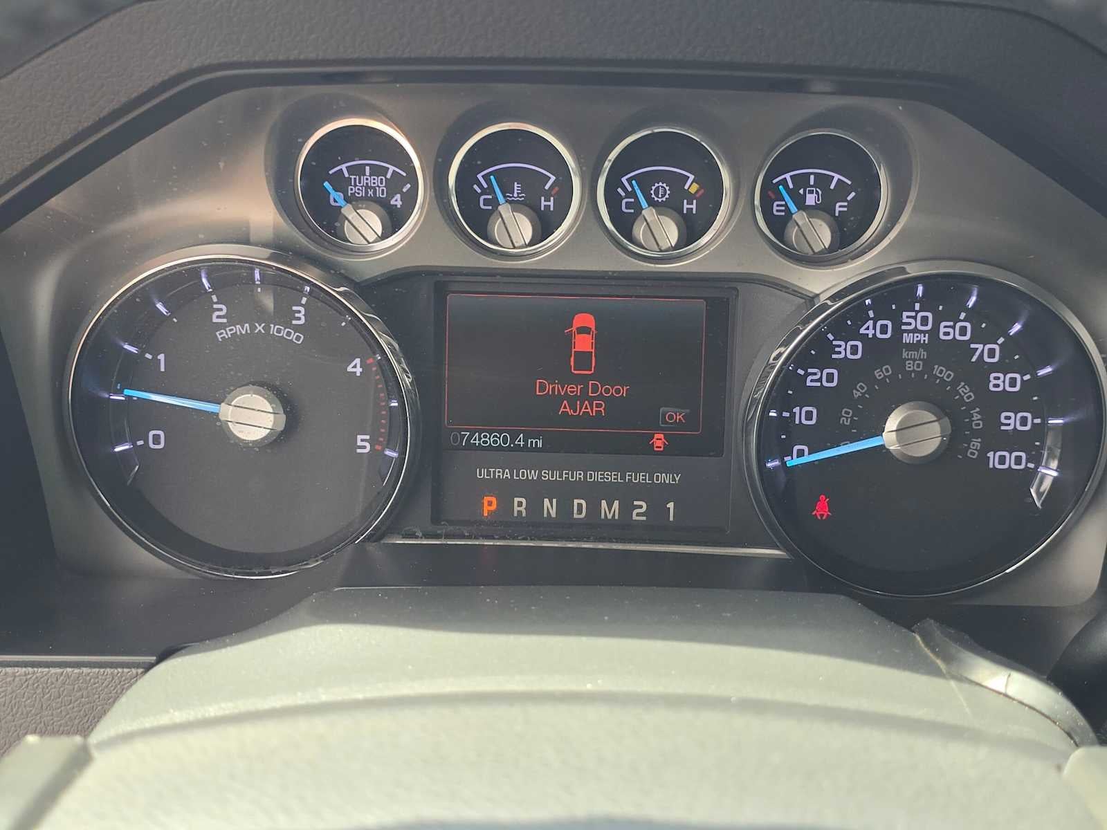 2015 Ford Super Duty F-350 SRW Lariat