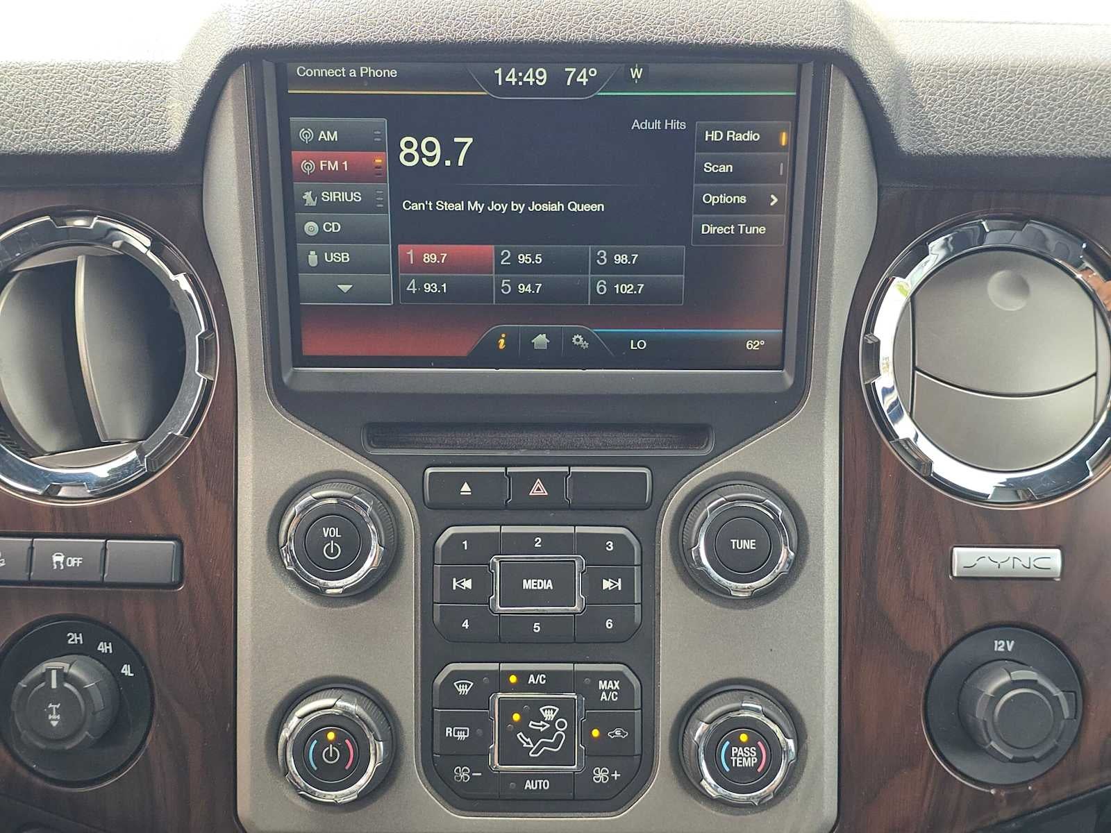 2015 Ford Super Duty F-350 SRW Lariat