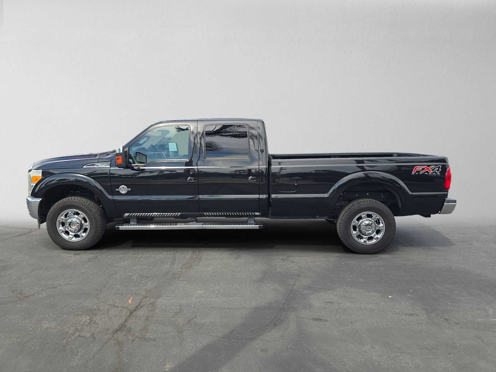 2015 Ford Super Duty F-350 SRW Lariat
