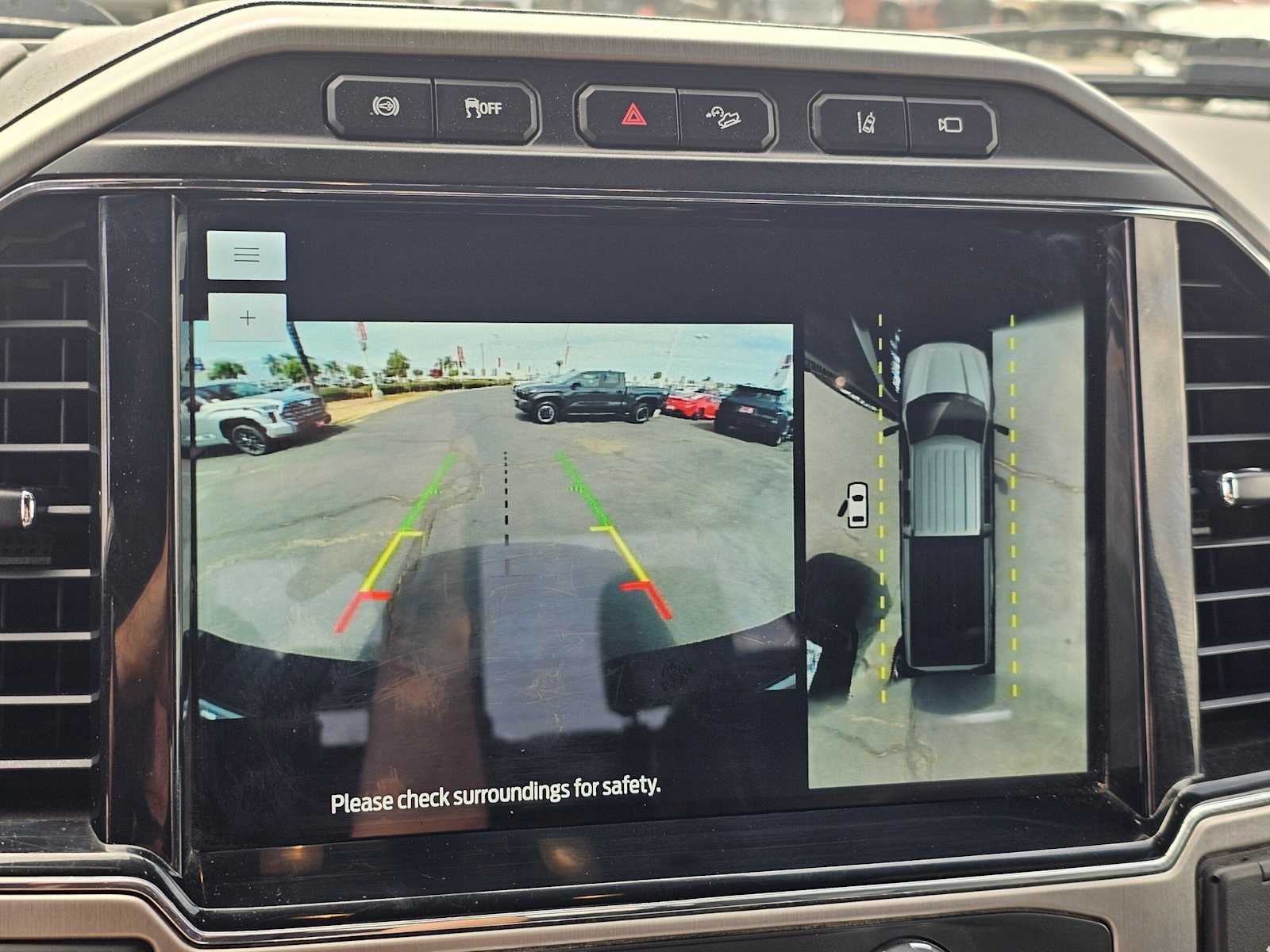 2022 Ford Super Duty F-350 SRW Pickup Platinum