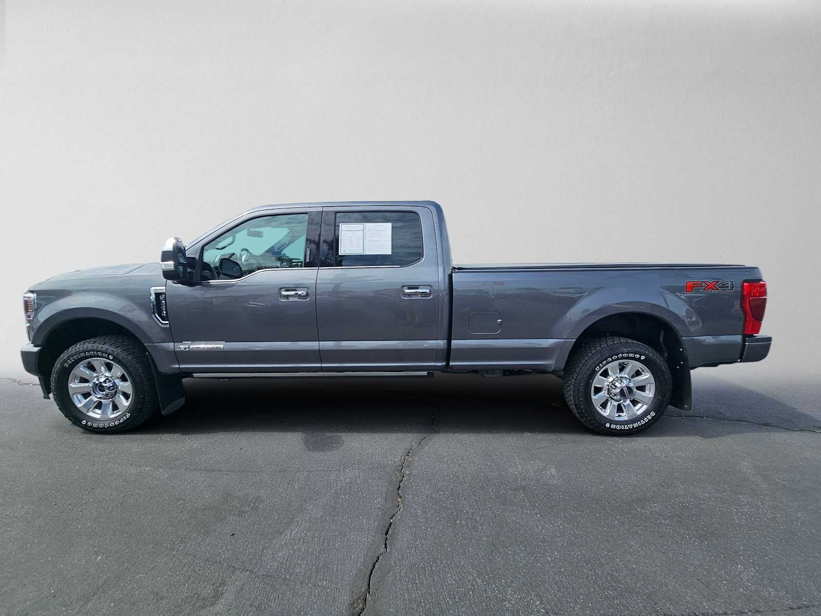 2022 Ford Super Duty F-350 SRW Pickup Platinum