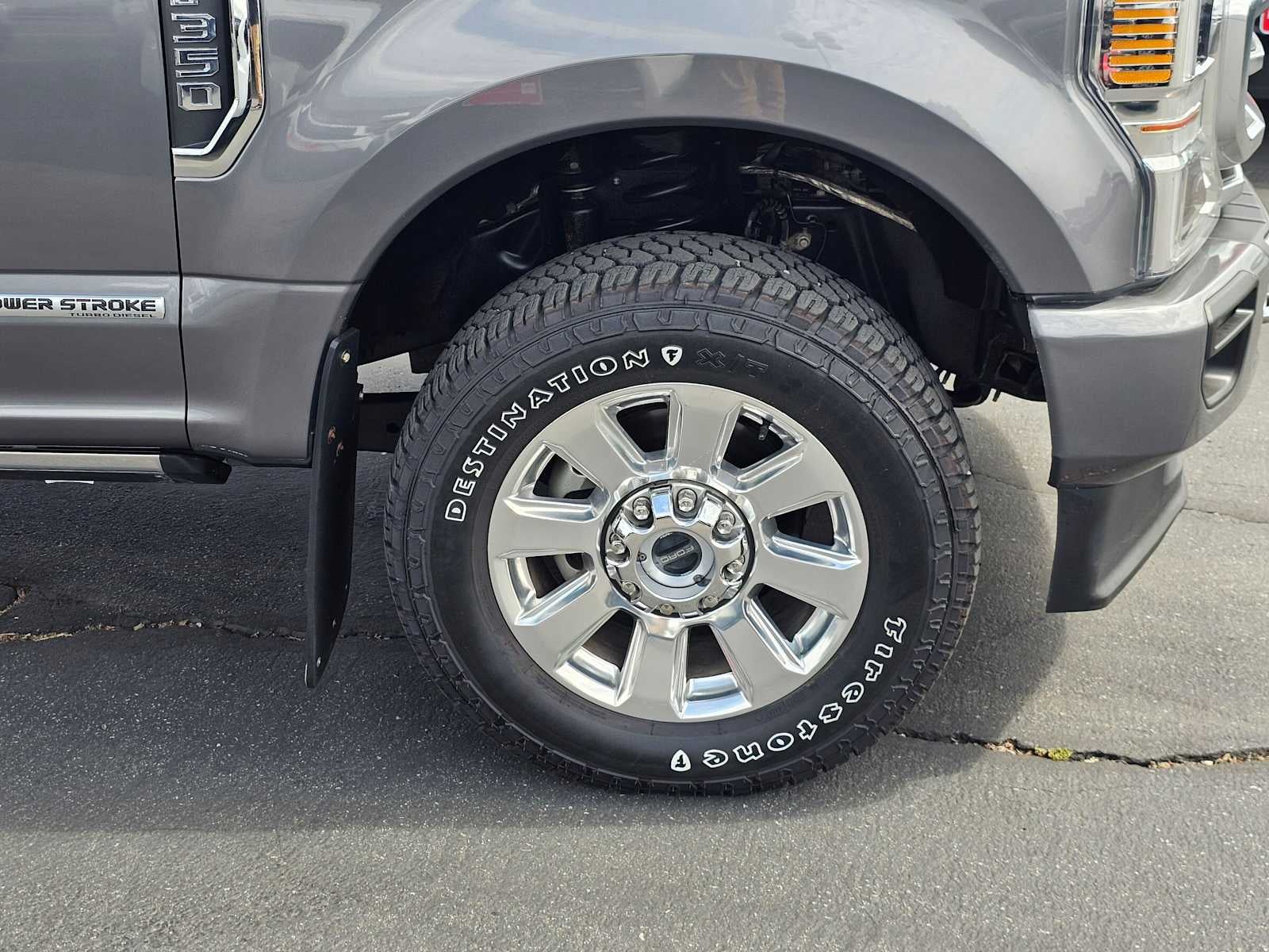 2022 Ford Super Duty F-350 SRW Pickup Platinum
