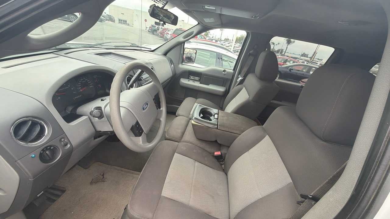2006 Ford F-150 Base