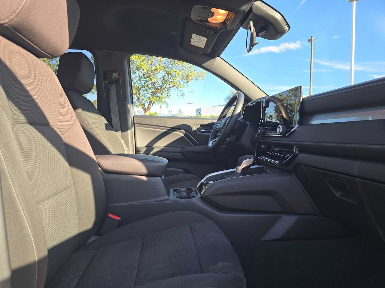 2024 Chevrolet Colorado 2WD LT