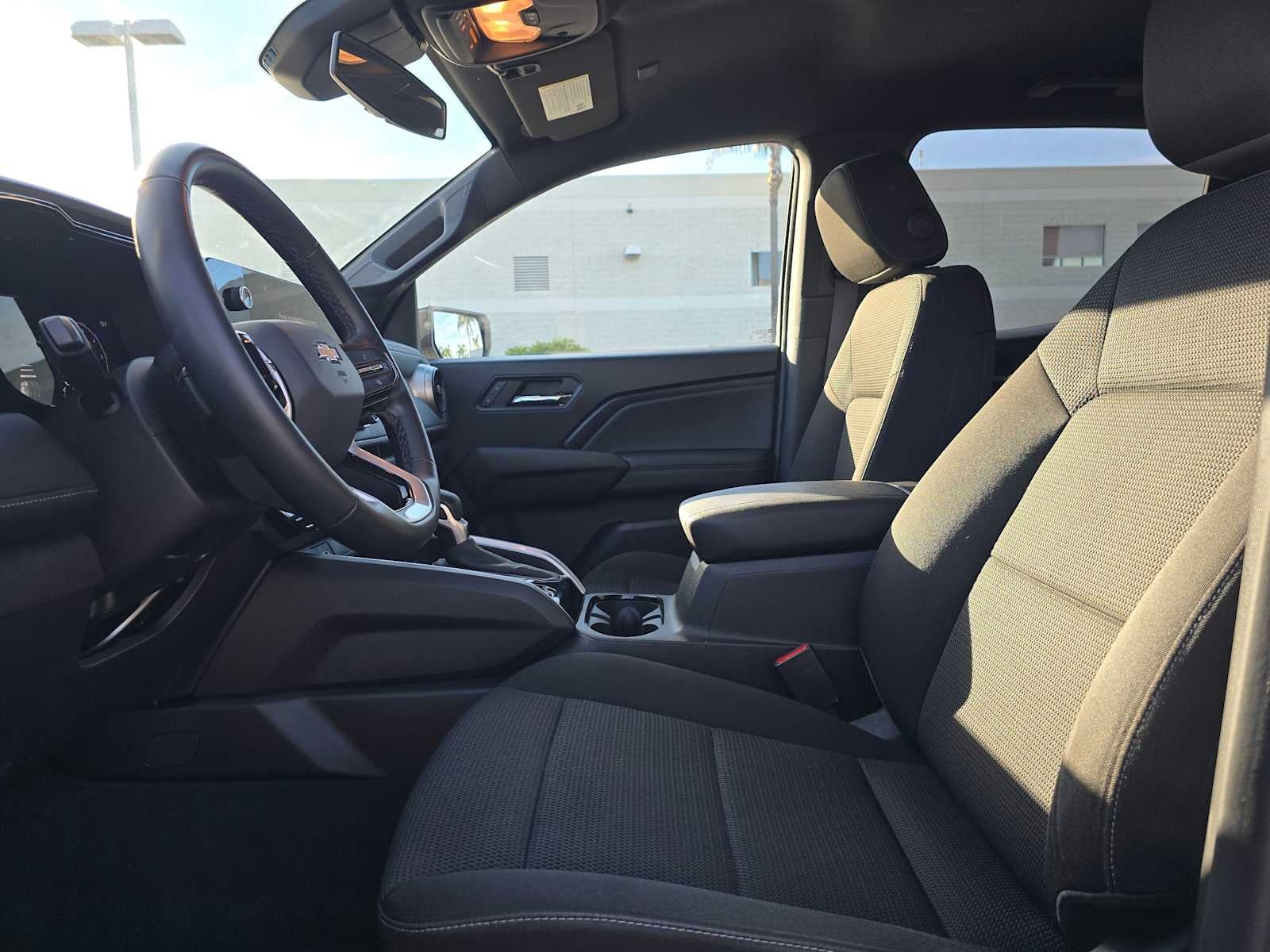 2024 Chevrolet Colorado 2WD LT