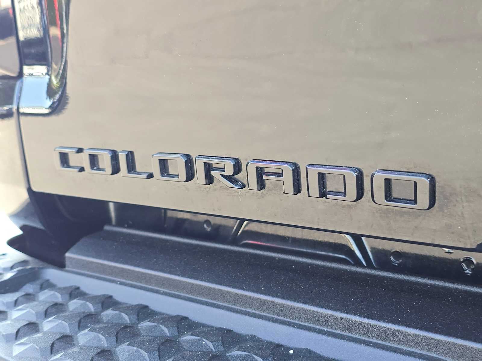 2024 Chevrolet Colorado 4WD LT
