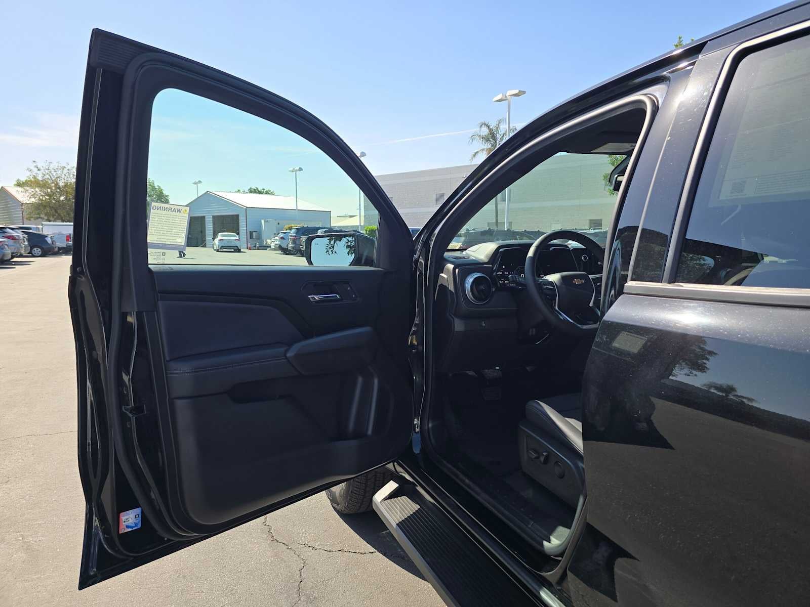 2024 Chevrolet Colorado 4WD LT