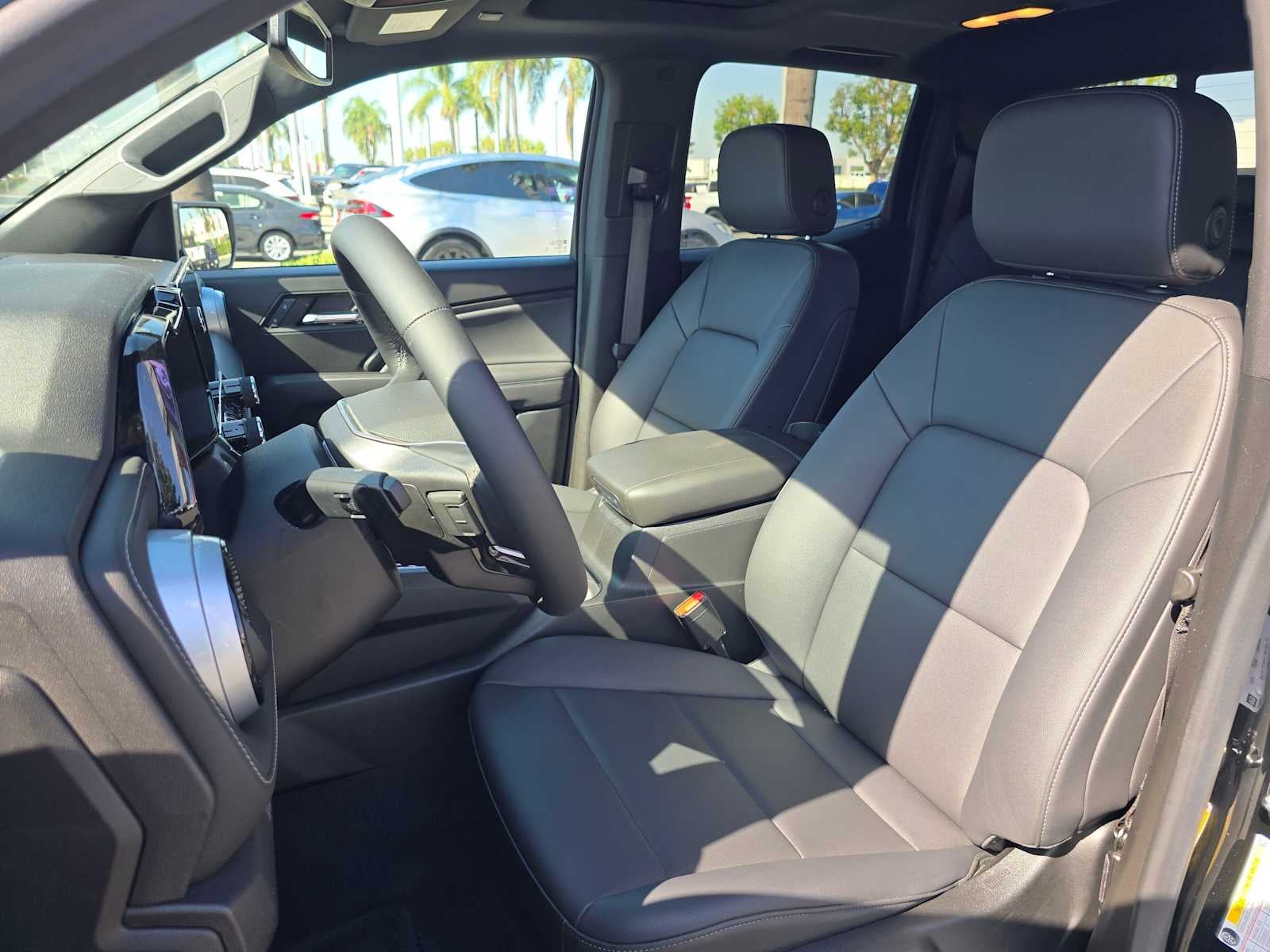 2024 Chevrolet Colorado 4WD LT