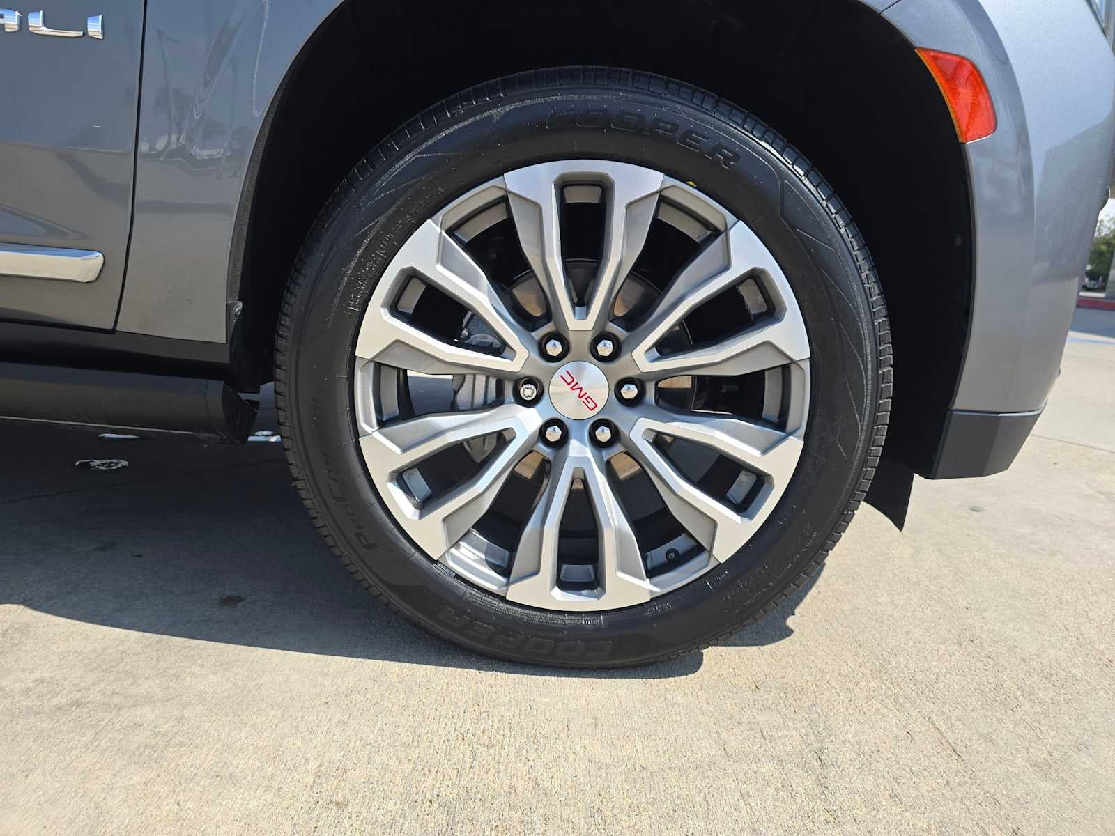 2021 GMC Yukon Denali Denali