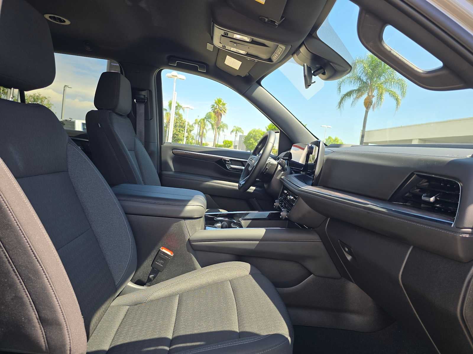 2025 Chevrolet Tahoe LS