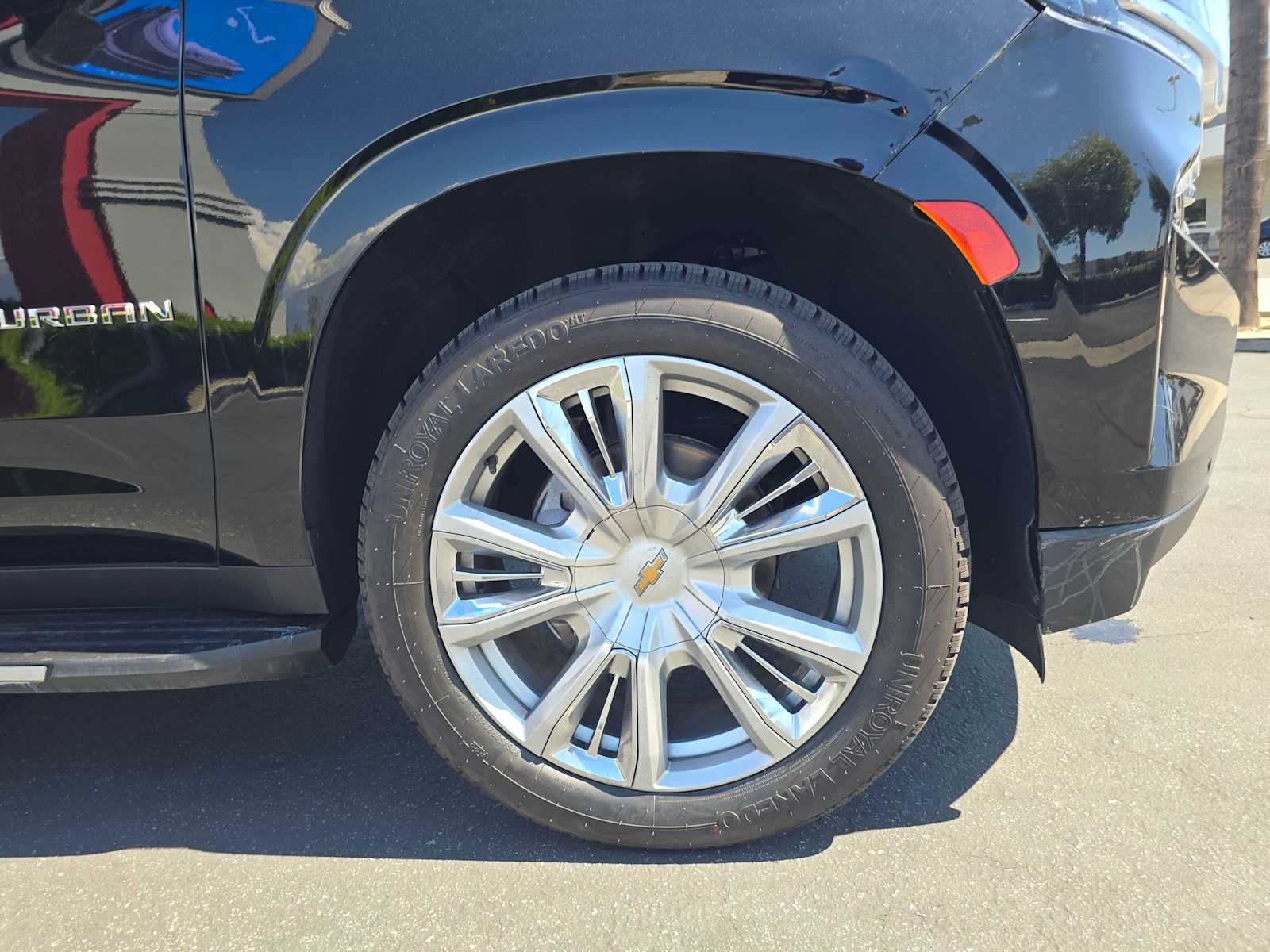 2023 Chevrolet Suburban High Country
