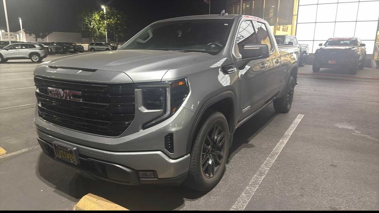 2023 GMC Sierra 1500 Elevation