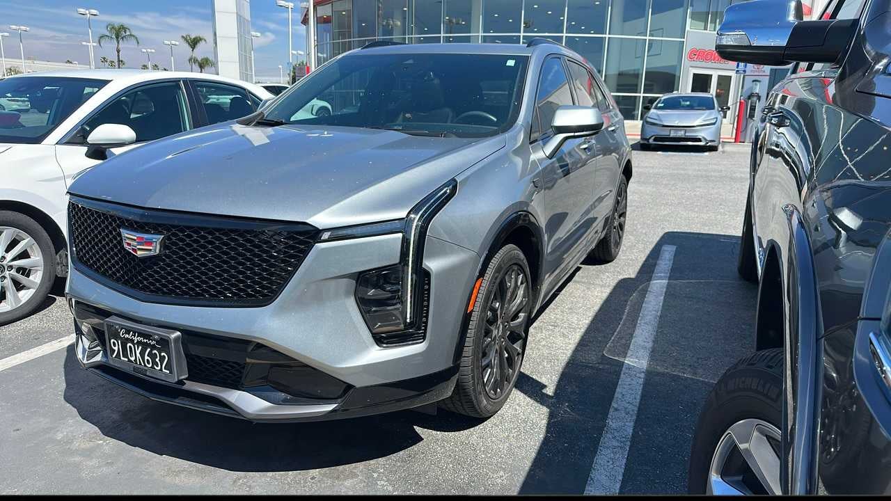 2024 Cadillac XT4 FWD Sport