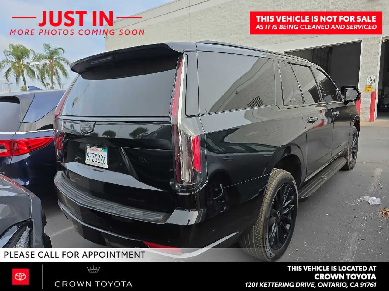 2023 Cadillac Escalade ESV 4WD Premium Luxury
