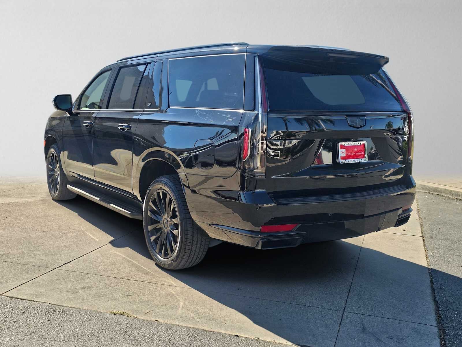 2023 Cadillac Escalade ESV 4WD Premium Luxury