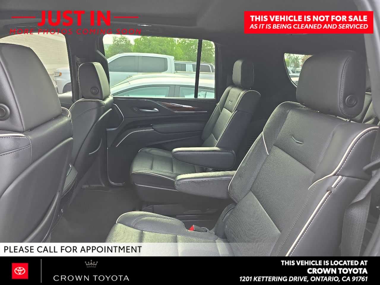 2023 Cadillac Escalade ESV 4WD Premium Luxury