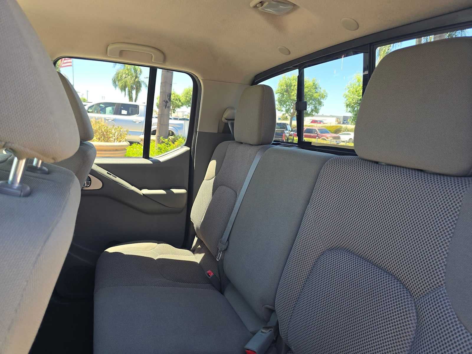 2018 Nissan Frontier SV V6