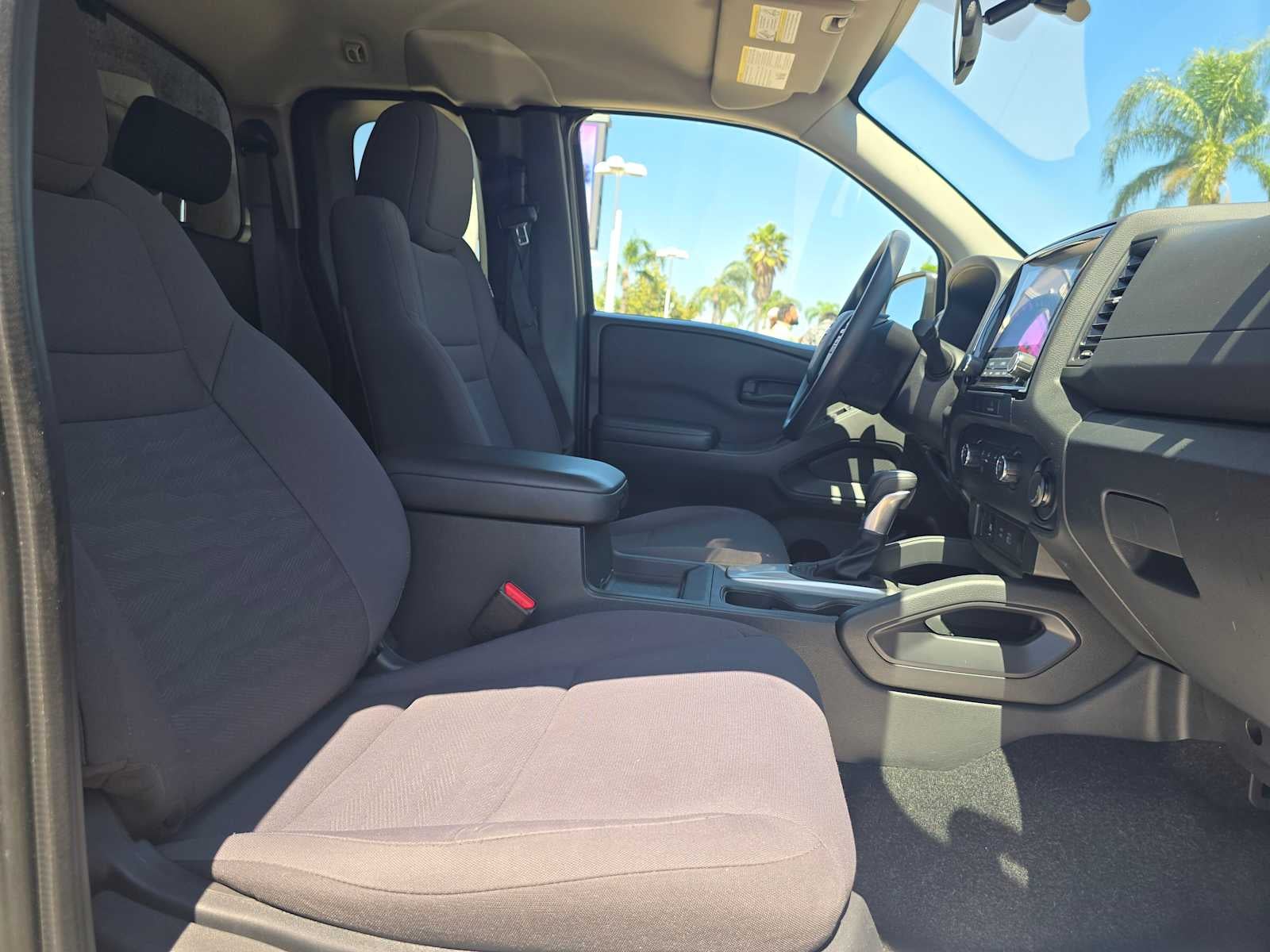 2022 Nissan Frontier S