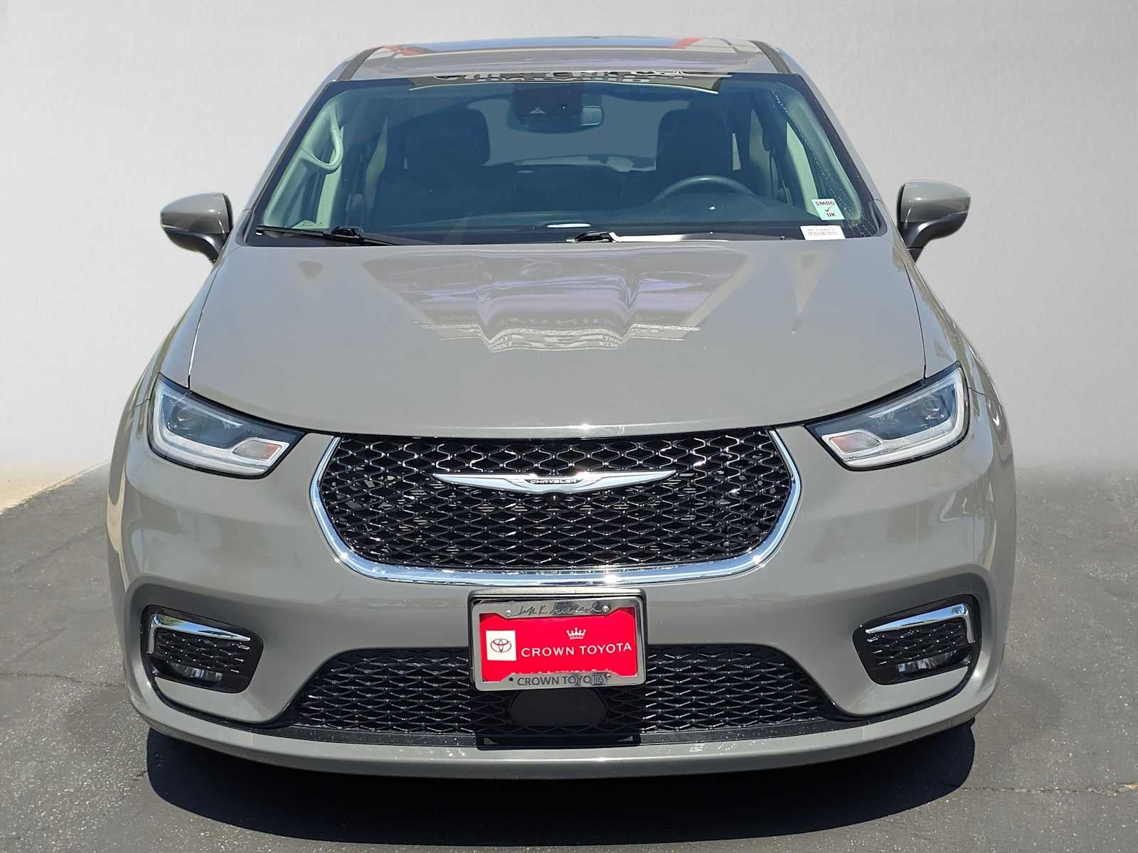 2023 Chrysler Pacifica Hybrid Touring L
