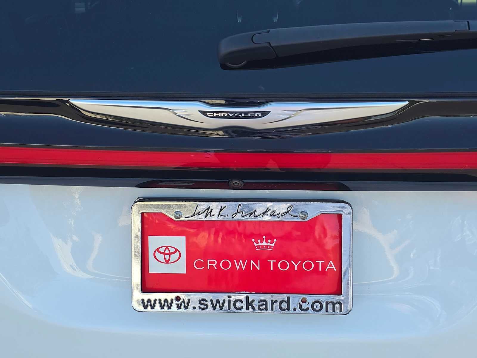 2024 Chrysler Pacifica Hybrid Select