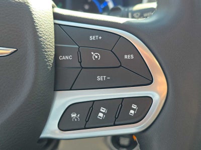 2024 Chrysler Pacifica Hybrid Select