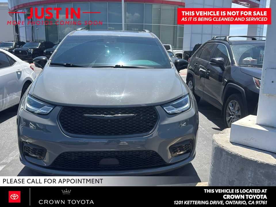 2023 Chrysler Pacifica Limited