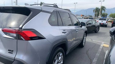 2025 Toyota RAV4 XLE Premium