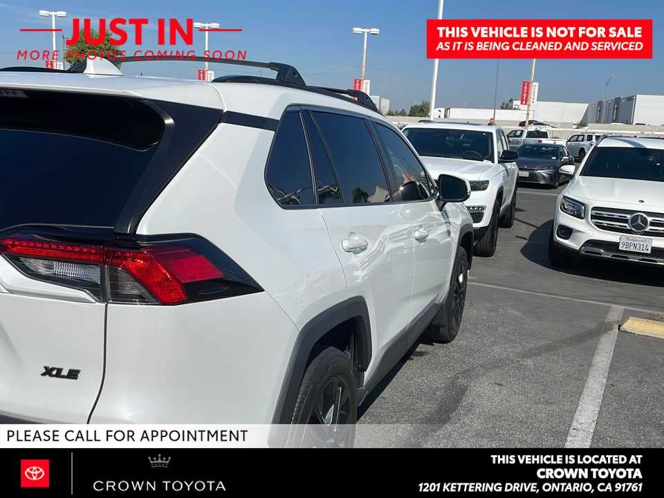 2023 Toyota RAV4 XLE Premium