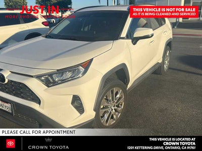 2020 Toyota RAV4 XLE Premium