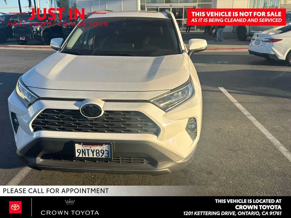 2020 Toyota RAV4 XLE Premium