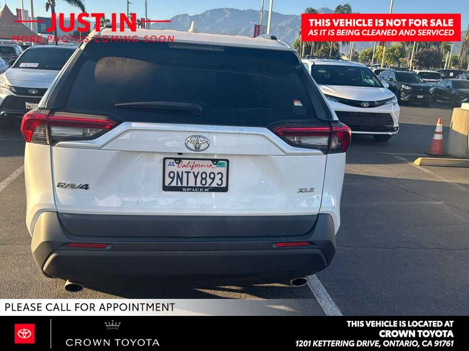 2020 Toyota RAV4 XLE Premium