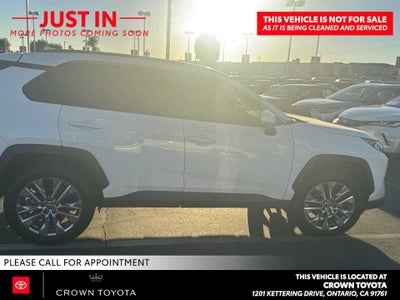 2020 Toyota RAV4 XLE Premium