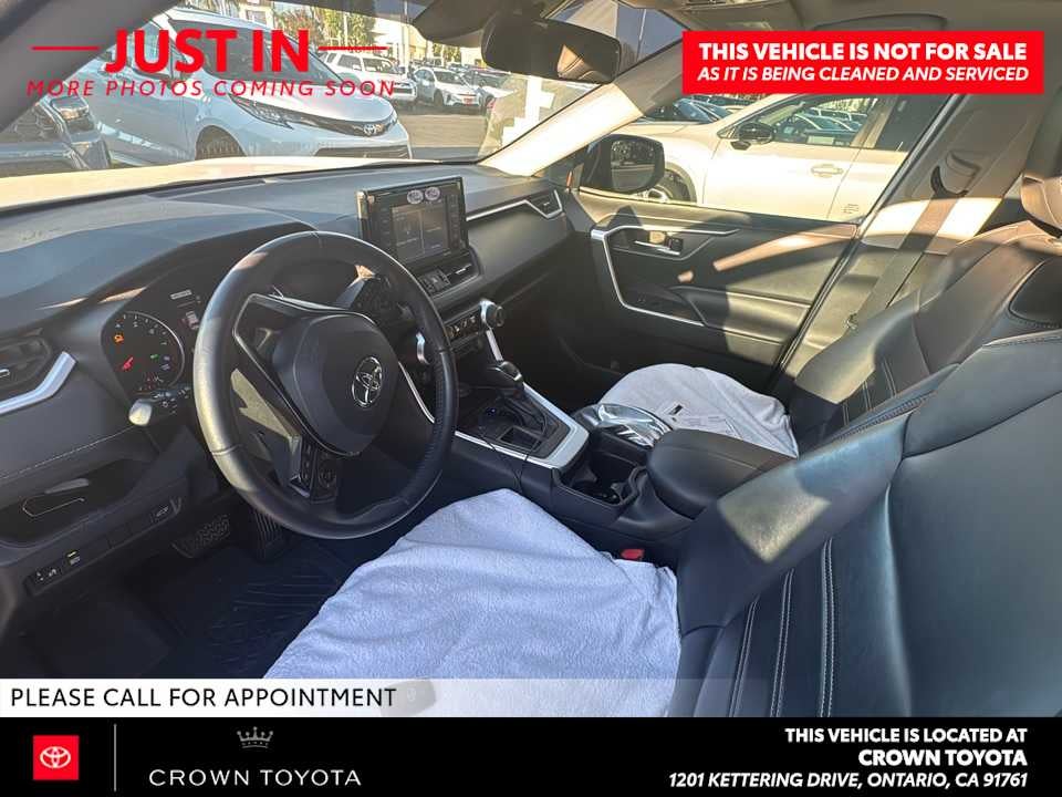 2020 Toyota RAV4 XLE Premium