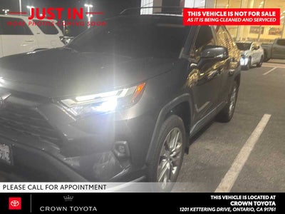 2022 Toyota RAV4 XLE Premium
