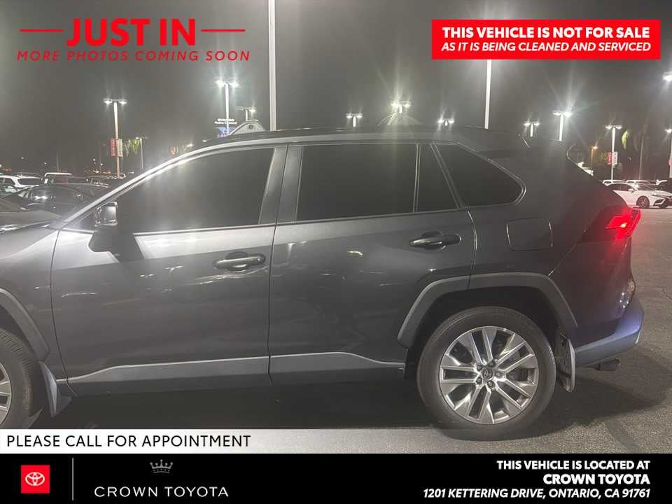 2022 Toyota RAV4 XLE Premium