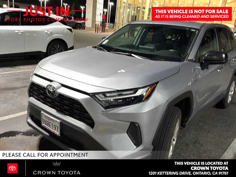 2025 Toyota RAV4 LE